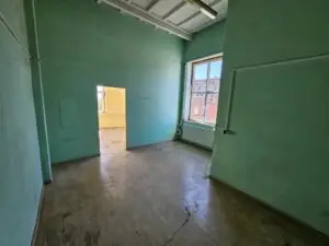 Hala na sprzedaż piętro sekretariat 1b