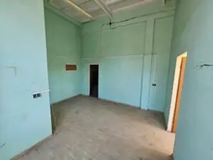 Hala na sprzedaż piętro sekretariat 1a
