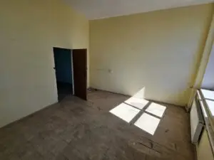 Hala na sprzedaż piętro biuro 1c